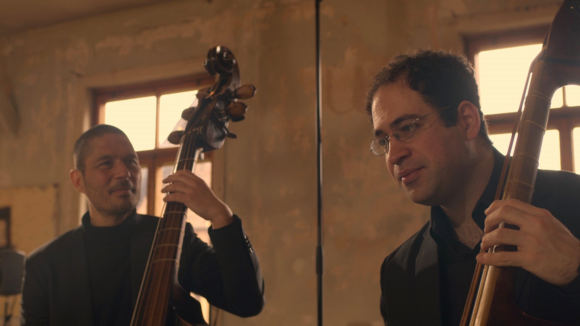 Ein Foto für die Veranstaltung Gullivers Reisen, mit den beiden Künstlern