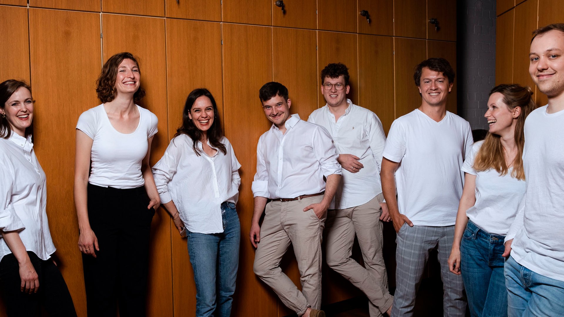 Foto für das Event Vokalzirkel München: alle Mitglieder in weißen T-Shirts