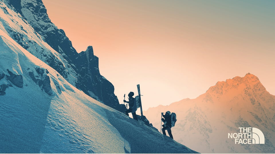 Plakat Alpen Film Festival 2026 mit zwei Bergsteigenden auf einem verschneiten Berghang vor alpiner Bergkulisse bei Sonnenaufgang