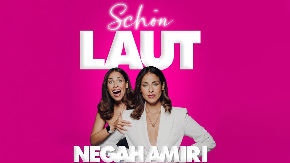 Collage aus zwei Fotos der Künstlerin auf pinkem Hintergrund mit weißer Aufschrift 