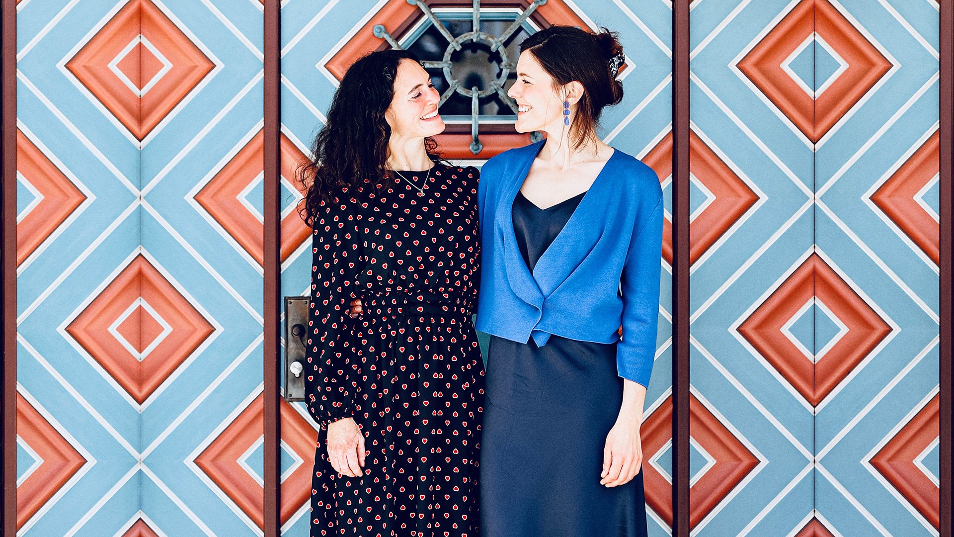 Duo Velvety: Here comes the Sun