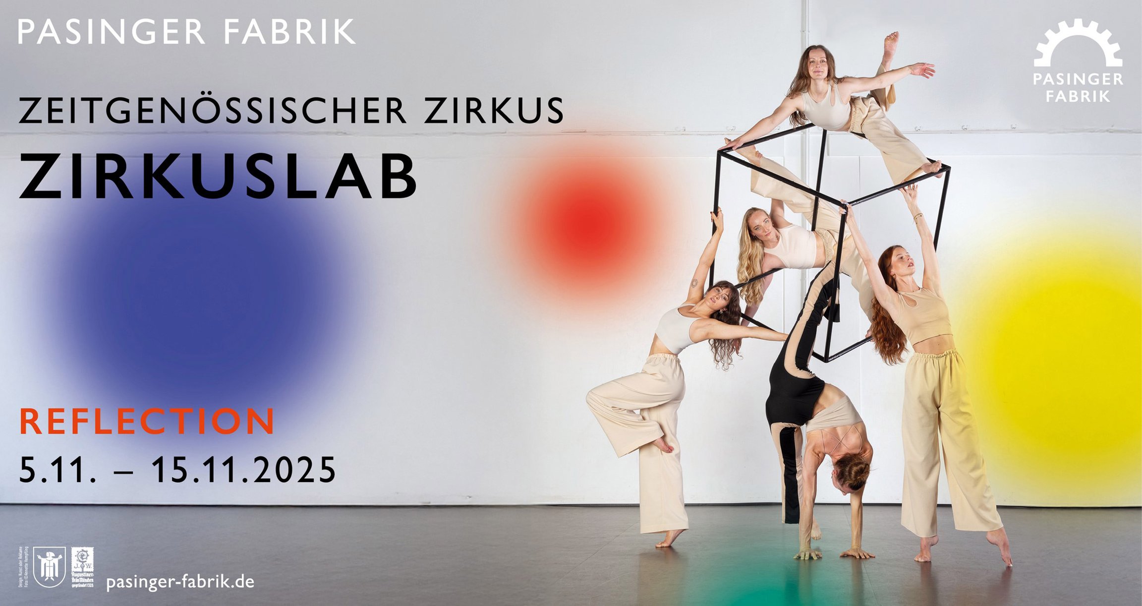Plakat mit Grafik aus bunten Flecken und Würfel mit fünf Artistinnen und Ankündigung