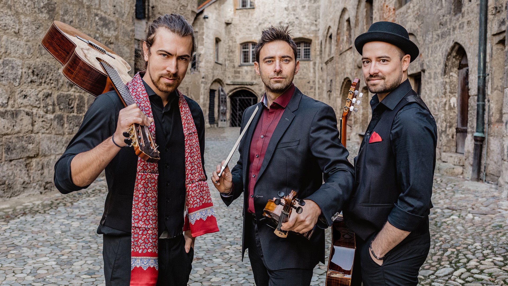 Cobario ''Strings on fire''