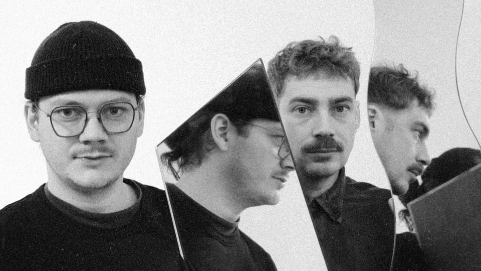 Die Band Walking on Rivers in Schwarz-Weiß-Porträt, teilweise gespiegelt und überlappend, mit unterschiedlichen Blickrichtungen.