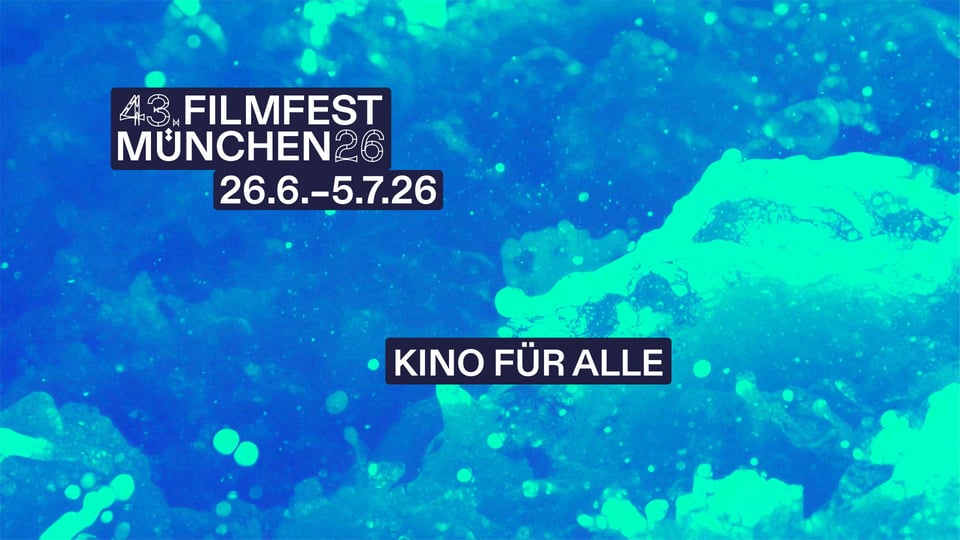 Grafik mit blau-türkisem Hintergrund und Informationen zum 43. Filfmest in München sowie Kino für alle