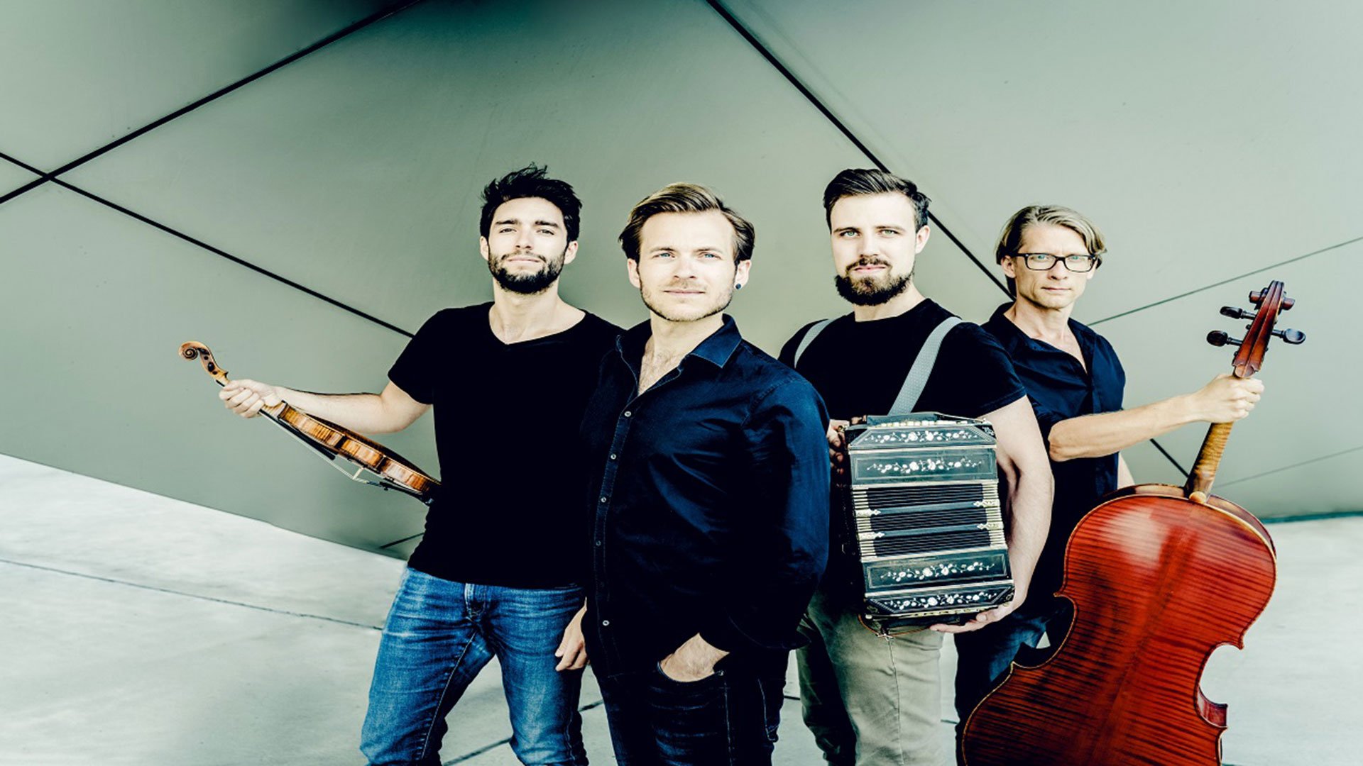 Foto für das Event von Cuarteto SolTango mit der Gruppe und ihren Instrumenten.