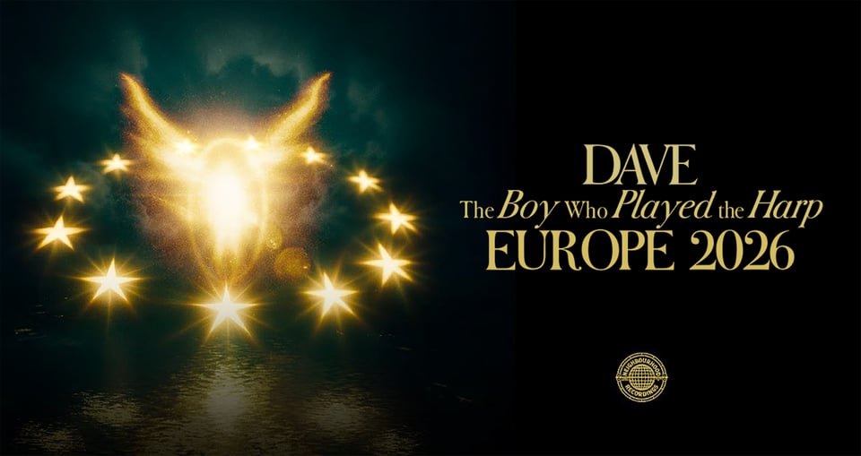 Grafik mit einem gold leuchtenden Engel und Sternen auf dunkelgründem Hintergrund sowie Aufschrift 