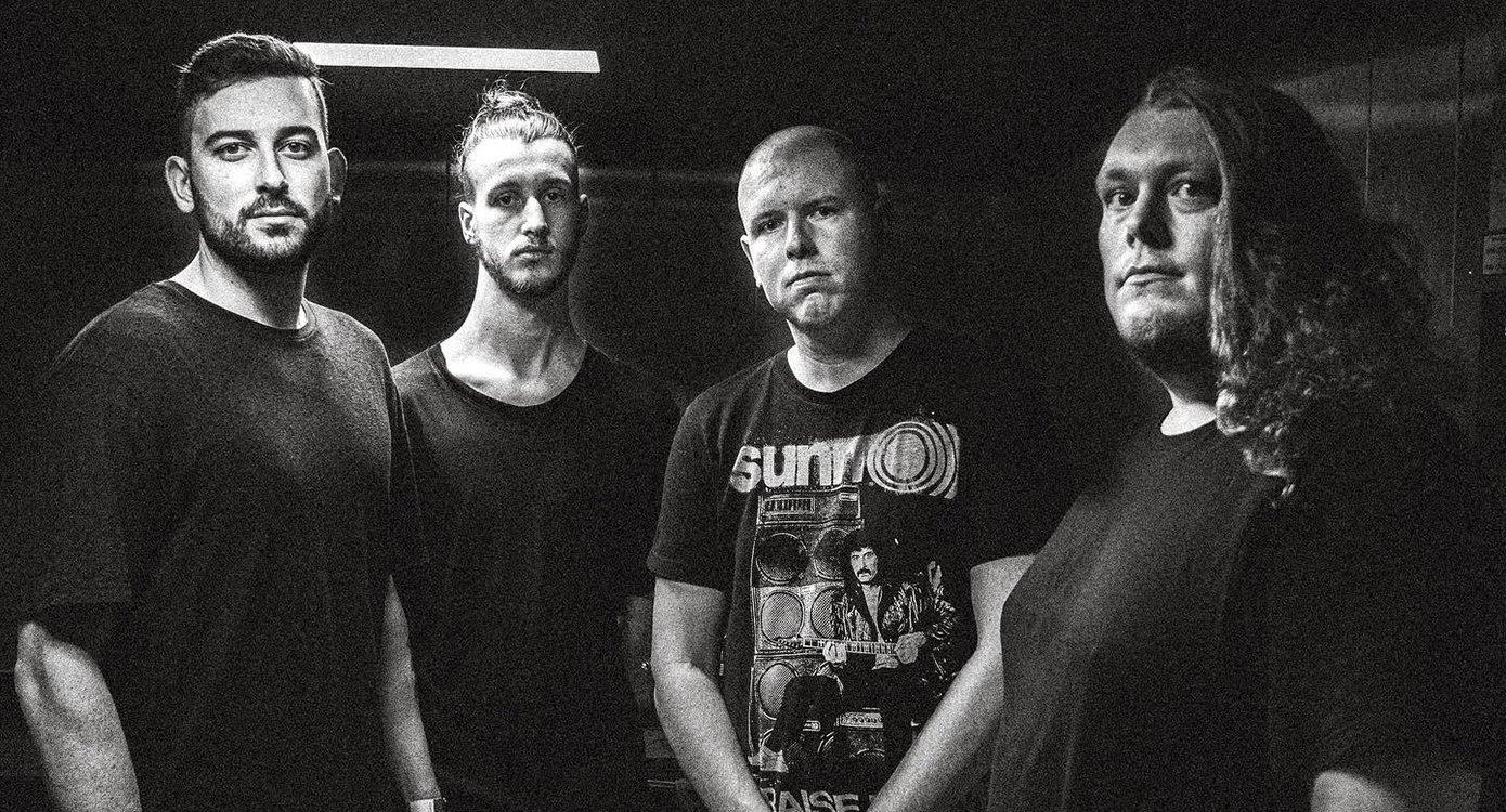 Foto der Gruppe „CONJURER“ in schwarz-weiß mit vier Männern