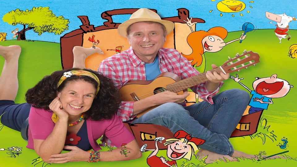 ein Mann mit Mütze und Gitarre und eine auf dem Boden liegende Frau vor einem Hintergrund von Zeichnungen