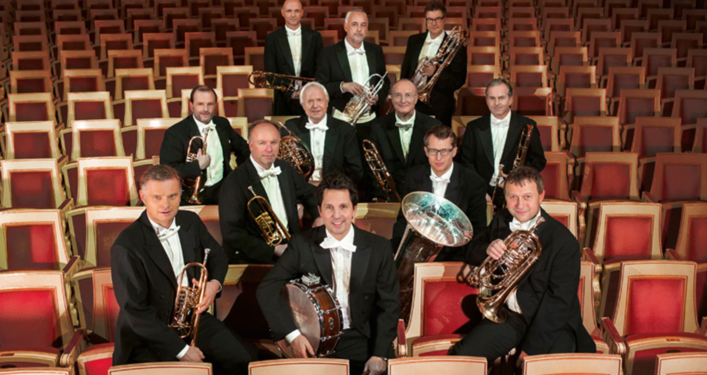 Foto des Orchesters auf den Zuschauerplätzen