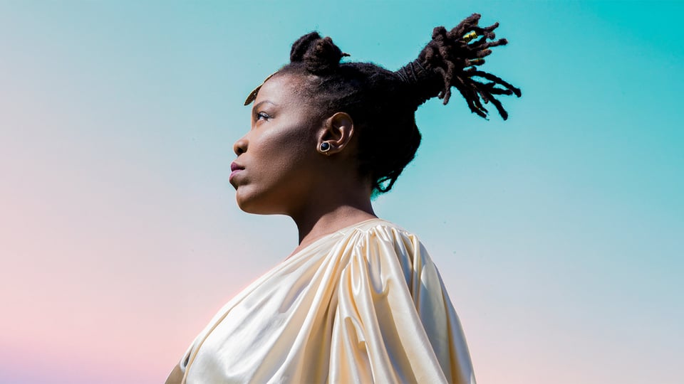 Die Künstlerin Jmalika Tirolien im Profil 