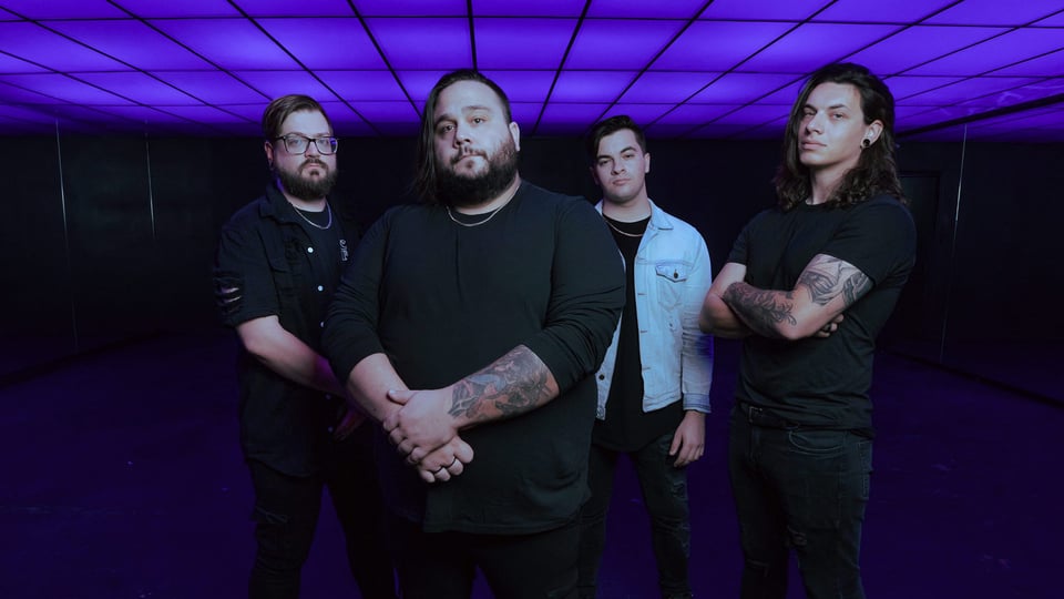 Foto der Band Archers in violettem Licht