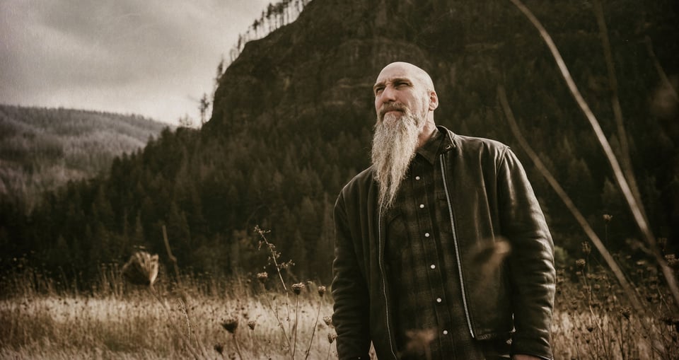 Steve von Till vor einer schönen Langschaft