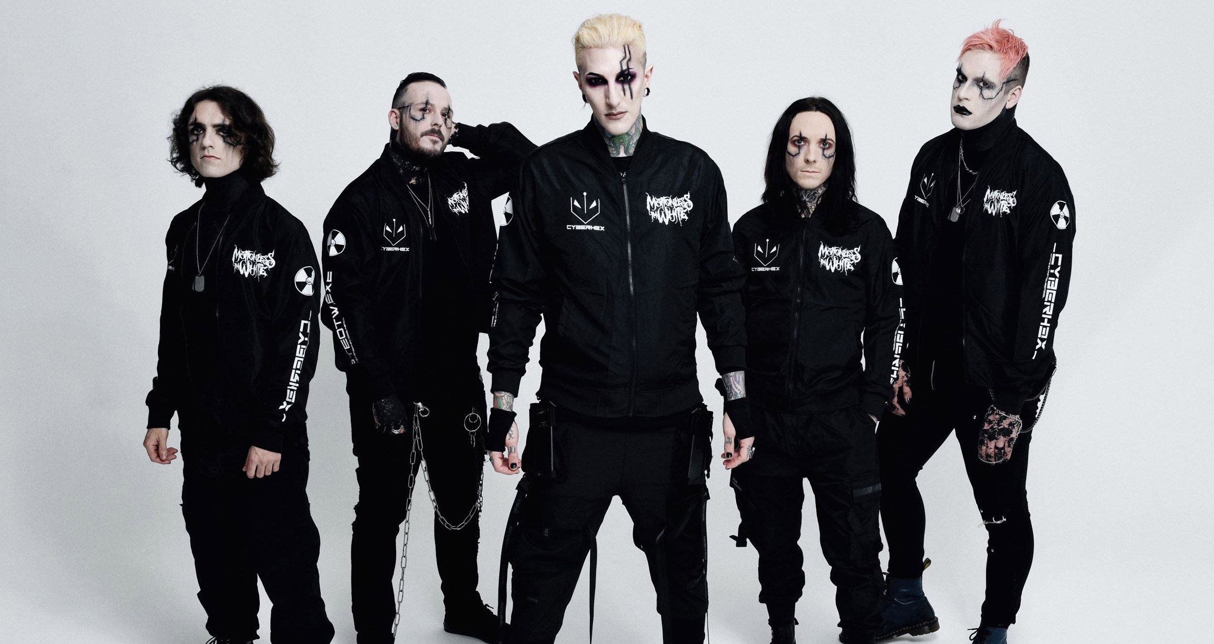MOTIONLESS IN WHITE