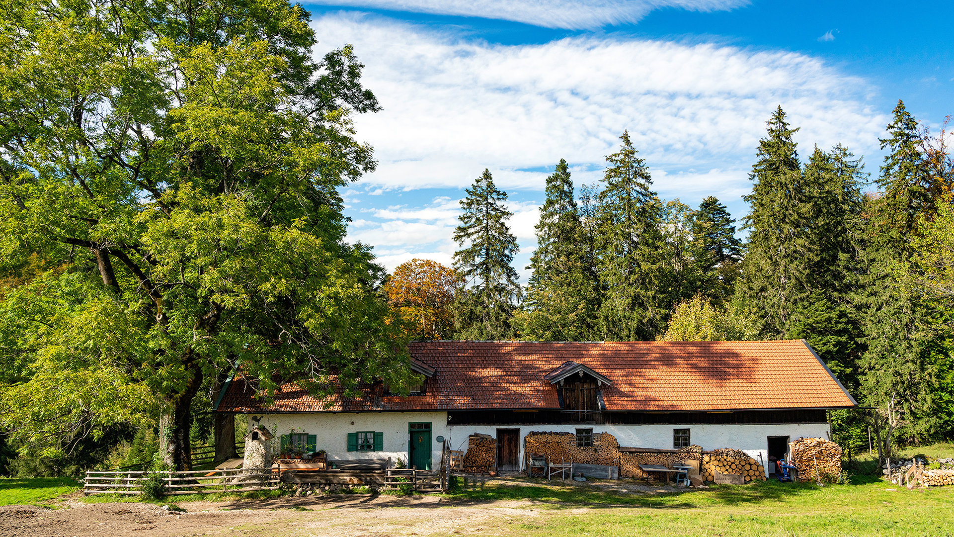 Ein Foto von einer Alm