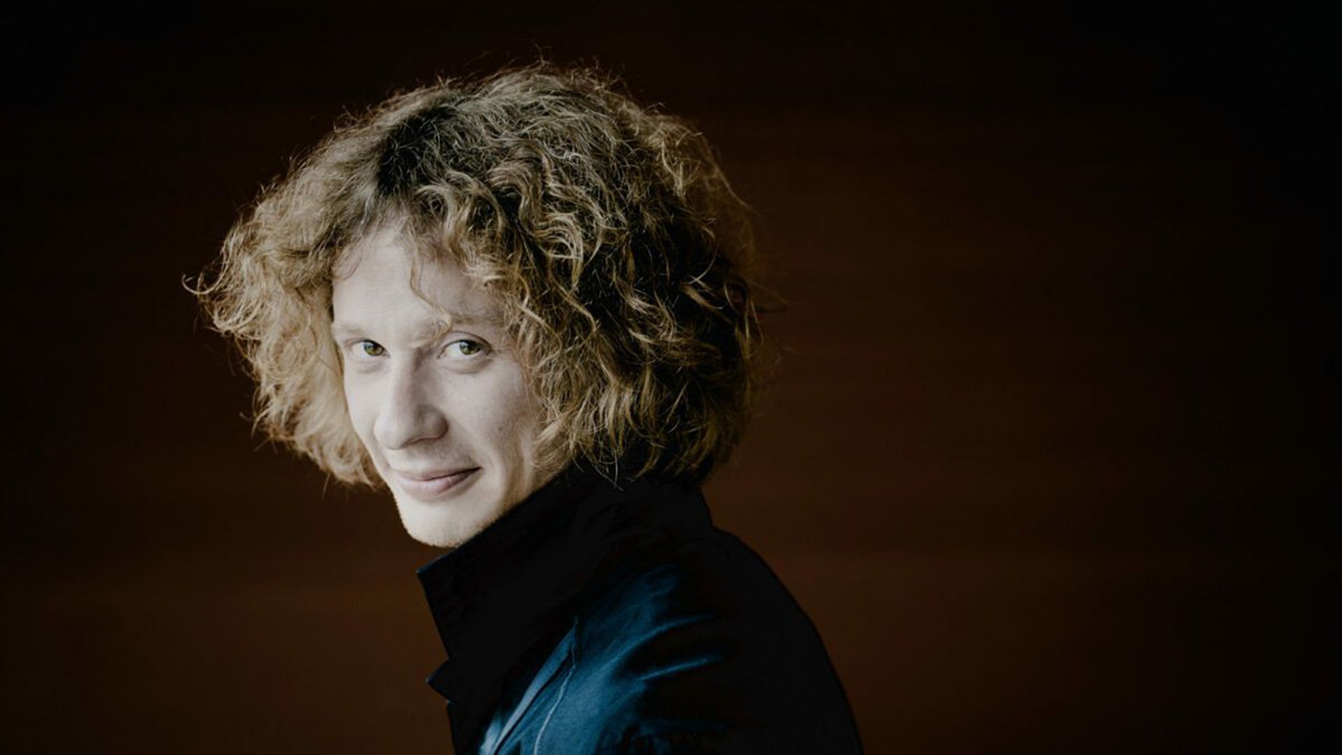 ROUVALI / SIETZEN / Staud, Nielsen, Sibelius / 8. Abo A1