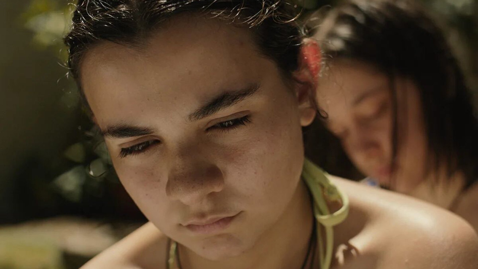 LAFITA – Lateinamerikanische Filmtage München 2025, ein Bild aus dem Film ALEMANIA, mit dem Gesicht eines Mädchens und im Hintergrund das Gesicht eines weiteren Mädchens, etwas verschwommen