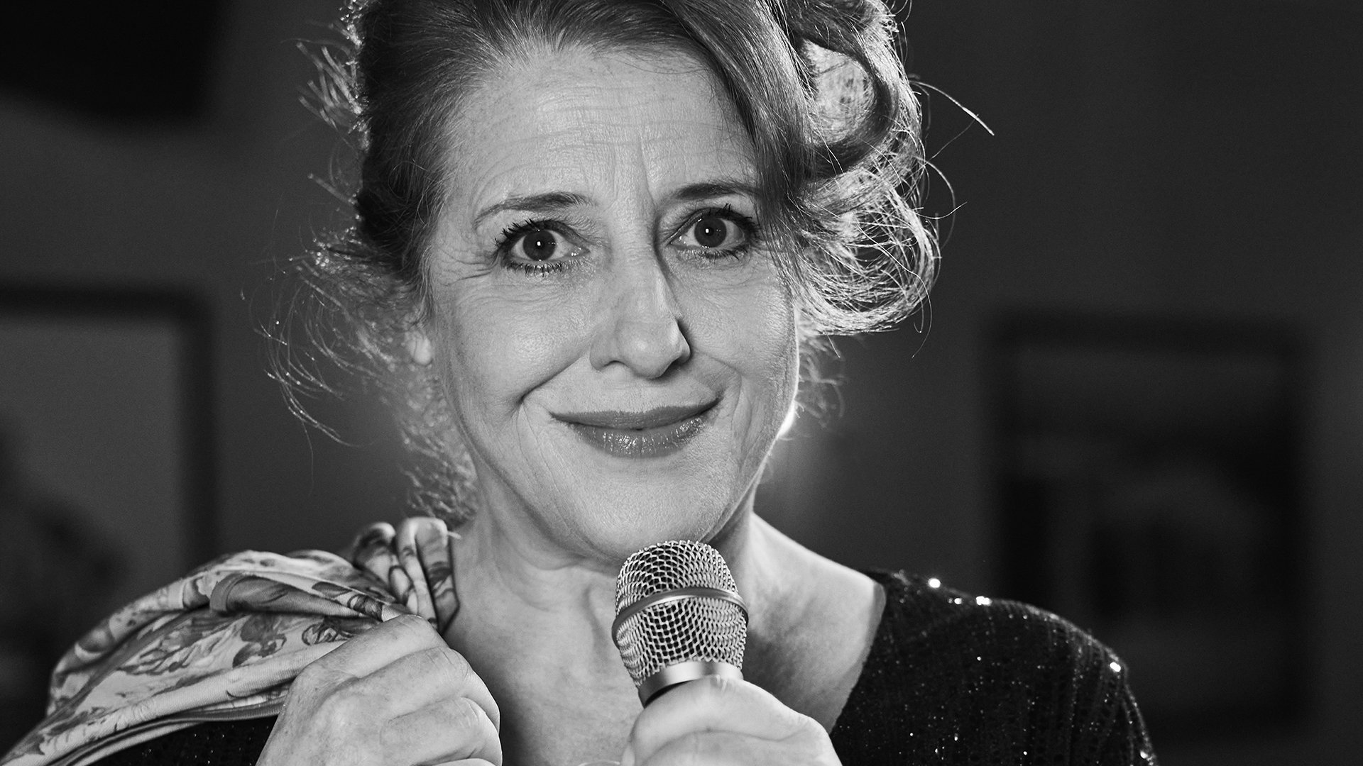 Foto für die Veranstaltung ‚MARY FROM BAVARY – Endlich SOLO!‘ mit dem schwarz-weißen Foto der Künstlerin.