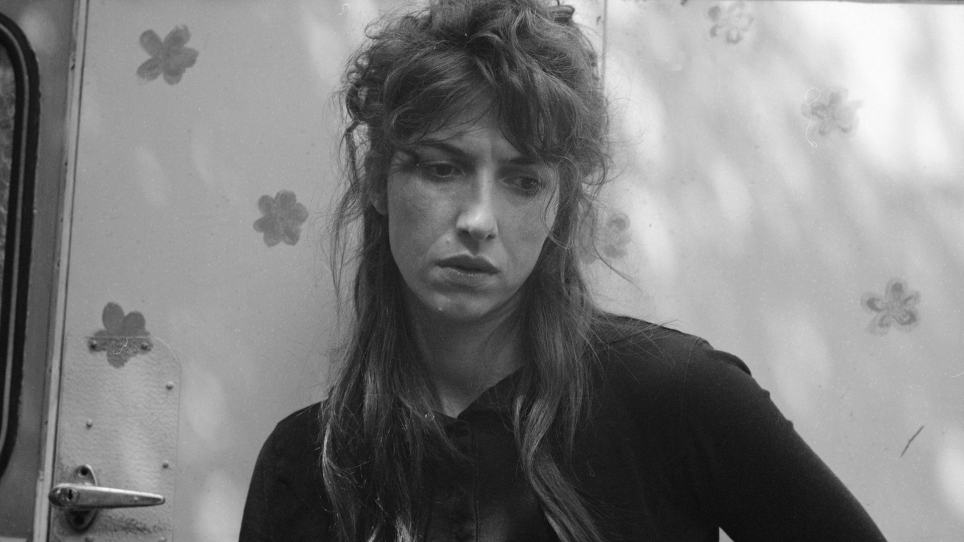 schwarz-weiss Foto der Künstlerin