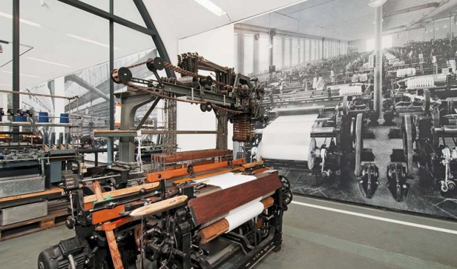 Staatliches Textil- und Industriemuseum_Webstühle © Staatliches Textil- und Industriemuseum