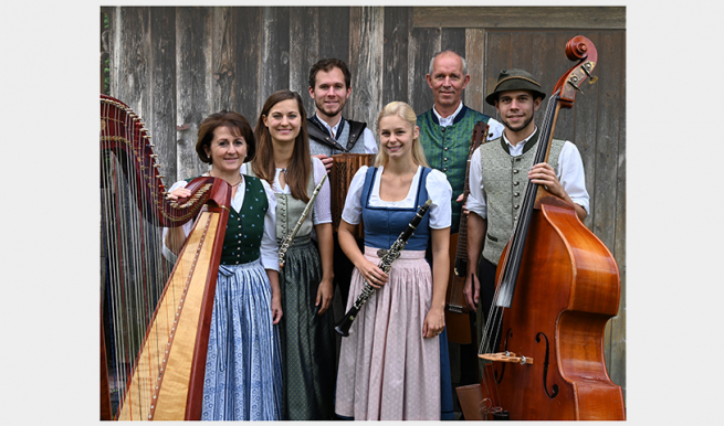 Adventskonzert der Familienmusik Servi - "Betlehem is überoi - Komm, wir geh'n dem Wunder zu!" © München Ticket GmbH – Alle Rechte vorbehalten