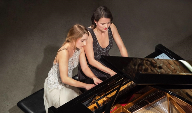 Klavierduo Anna Buchberger und Henriette Zahn © bb artists