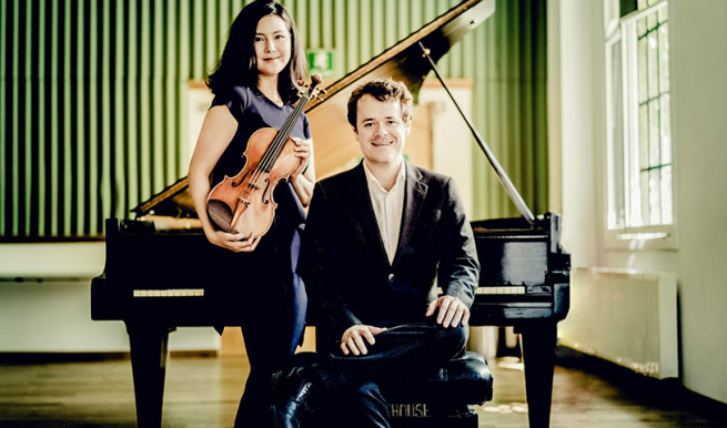 Hyeyoon Park, Violine & Benjamin Grosvenor, Klavier, 2022 © München Ticket GmbH