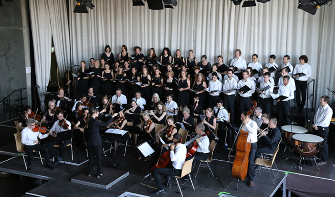 "Good Vibrations" - ESME - Konzert mit Chor und Orchester © München Ticket GmbH – Alle Rechte vorbehalten