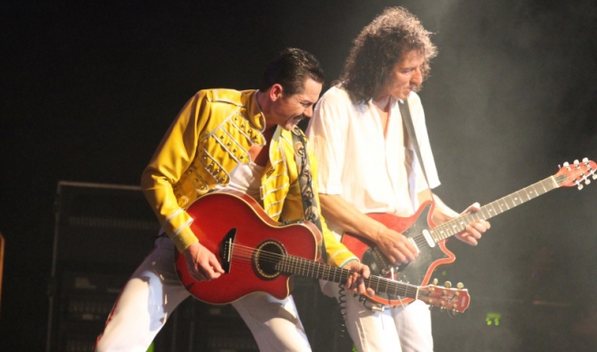 A Tribute to Freddie Mercury - The Best of Queen © Ritschie Frey